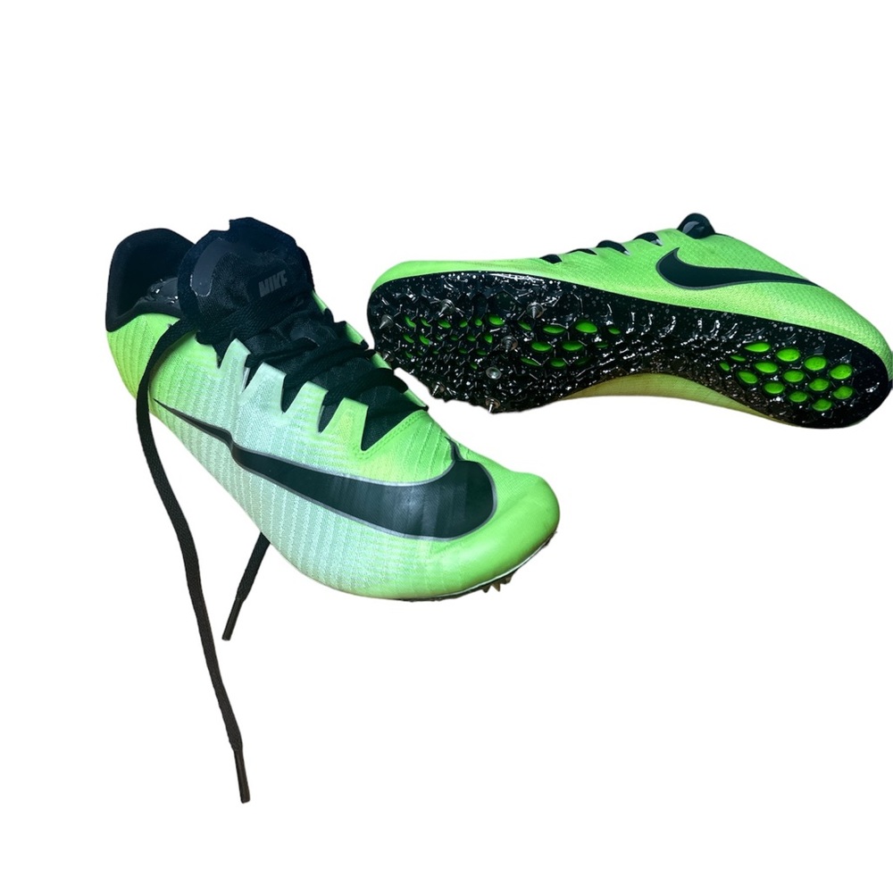 Size 9 track shoes!! LIKE NEW